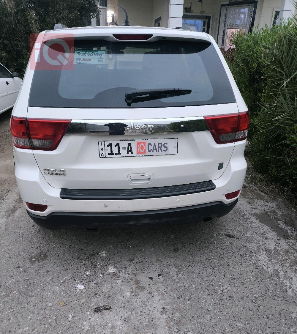 جیپ گراند شیرۆکی